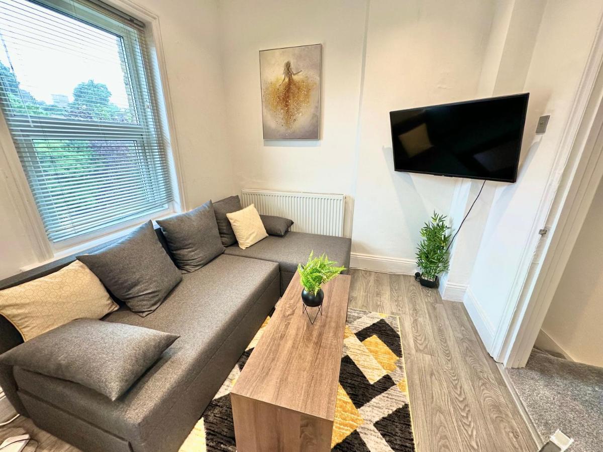 Chic Apartment In Central Bournemouth With Parking エクステリア 写真